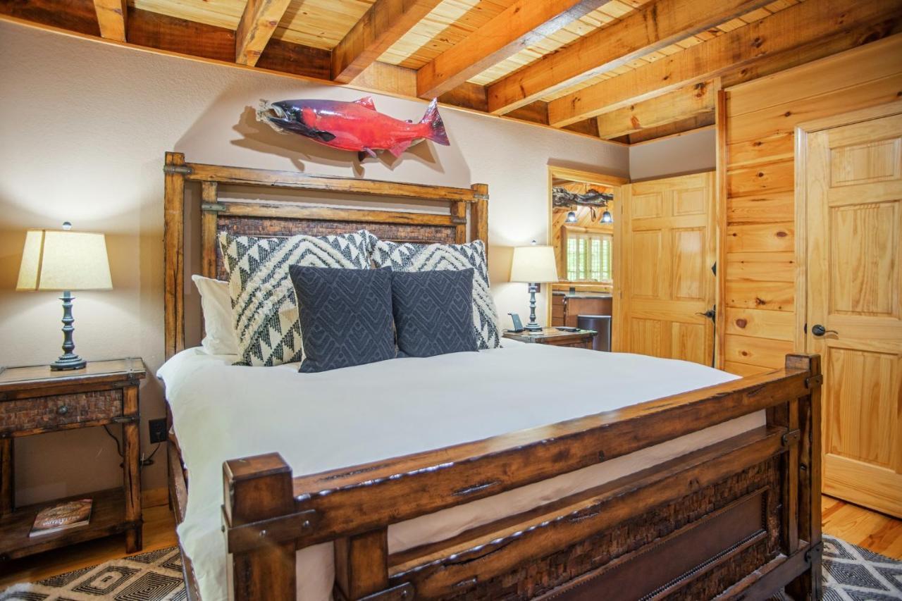 Iron Mountain Lodge - Beautiful Cabin With Forest & Mountain Views! Butler Εξωτερικό φωτογραφία